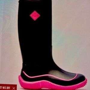 NWT & BOX! Size 7 Muck Boots Women
